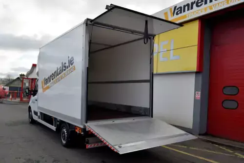 Hire Truck with 750kg Tail Lift