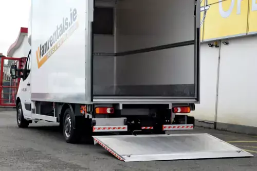 Hire Truck with 750kg Tail Lift