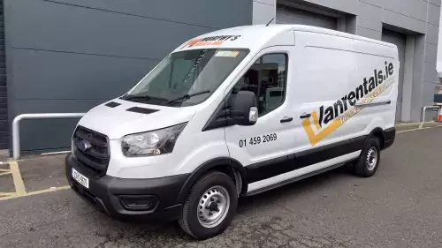 Hire Truck with 750kg Tail Lift