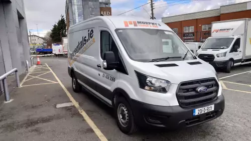 Hire Truck with 750kg Tail Lift